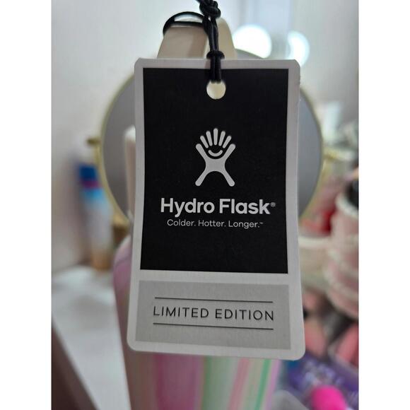 Hydro Flask - Picture 3 of 4